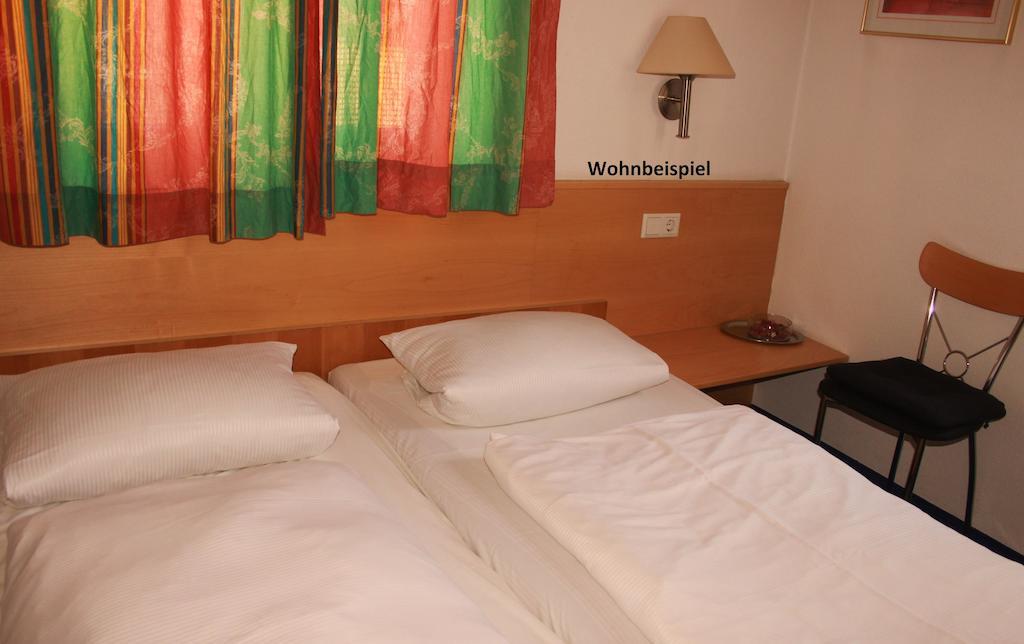 City Hotel Meesenburg Wurzburg Bilik gambar