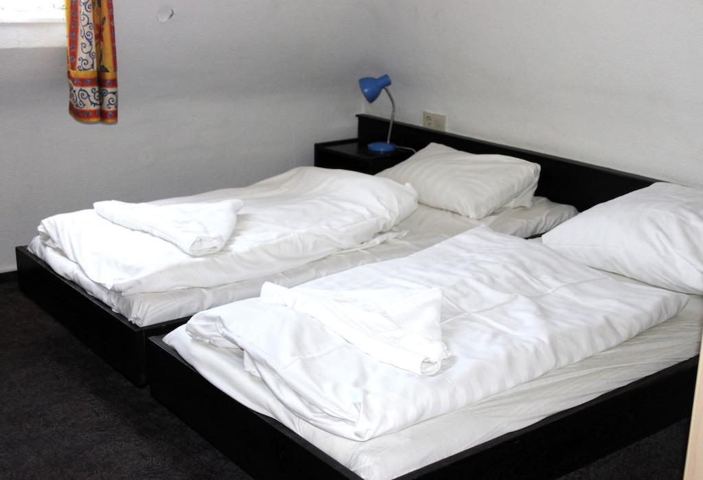 City Hotel Meesenburg Wurzburg Bilik gambar